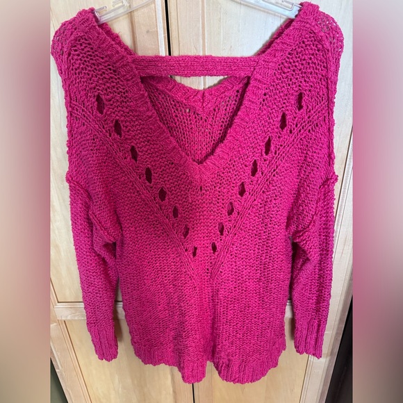 Hollister Vibrant Pink Knit Sweater With  V Back Detail - Picture 4 of 13